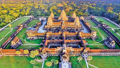 कंबोडियातील मंदिर ठरले आठवे आश्चर्य