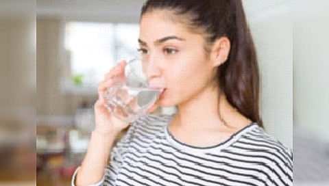Health Tips : ‘हे’ पदार्थ खाल्ल्यानंतर लगेच पाणी पिऊ नये!