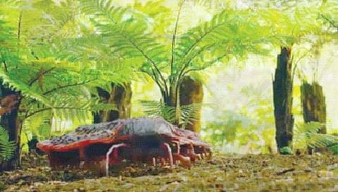 आठ फुटांचा प्राचीन बहुपाद जीव पडद्यावर झाला जिवंत!