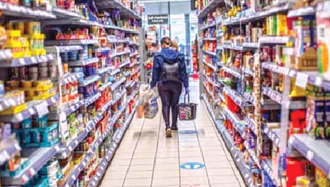 1950 नंतर प्रथमच खालावले ब्रिटीश नागरिकांचे राहणीमान!