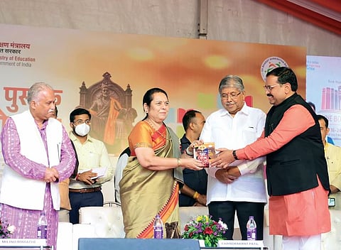 पुणे पुस्तक महोत्सव यशस्वी करा : मंत्री चंद्रकांत पाटील यांचे आवाहन