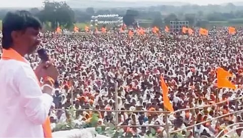 Manoj Jarange -Patil : नेत्यांनो मराठा समाजाच्या मागे उभे रहा: मनोज जरांगे -पाटील