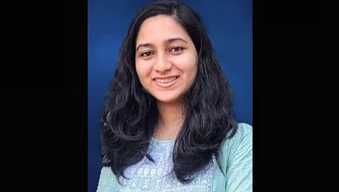 Kerala doctor dies | BMW कार, ५० तोळे सोने, १५ एकर जमिनीसाठी लग्न मोडले, केरळमधील डॉक्टरने जीवन संपवले