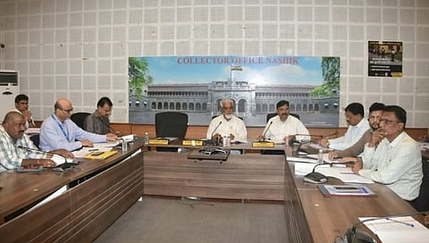 Nashik News : अन्यथा शेतकऱ्यांसह कार्यालयात ठिय्या मांडू; दादा भुसेंनी पीक विमा कंपन्यांना भरला दम