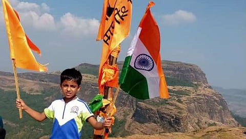 Nashik Harihar fort : अवघ्या 56 मिनिटांत चिमुकल्याने सर केला हरिहर किल्ला