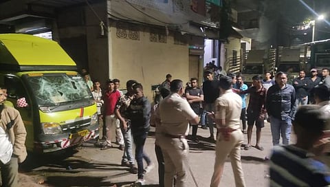 Nashik Crime : वाहनांची तोडफोड करणाऱ्या टोळीतील पाच जणांना अटक