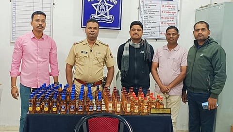 जालना : अवैधरित्या देशी-विदेशी दारूची विक्री करणाऱ्या ढाब्यावर तिर्थपुरी पोलिसांचा छापा