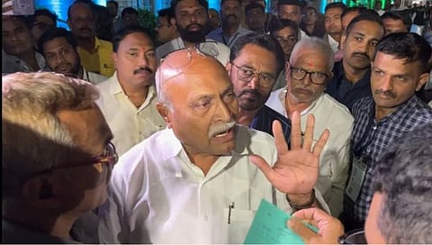 Winter Session 2023 : संसदेनंतर महाराष्ट्र विधानसभेतही गोंधळ, पत्रकाराची सरकारविरोधात घोषणाबाजी