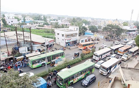 तळवडे इंडस्ट्रियल बेल्टला समस्यांचे ग्रहण; नागरिक त्रस्त