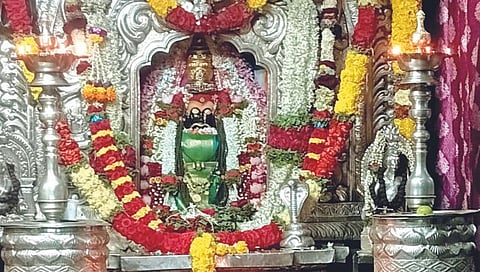 Saundatti Yellamma Yatra : उदं… गं आई उदं…चा गजर; रेणुकादेवीच्या दर्शनासाठी लाखो भाविक यल्लम्मा डोंगरावर