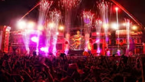 सनबर्न महोत्सवाला गालबोट