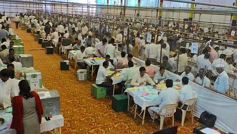 Bidri Sakhar Karkhana Election : ‘के.पी’ यांचं विमान सुसाट; मतपेट्यांतून नेत्यांची कान उघडणी करणार्या चिठ्ठ्यांचा पाऊस