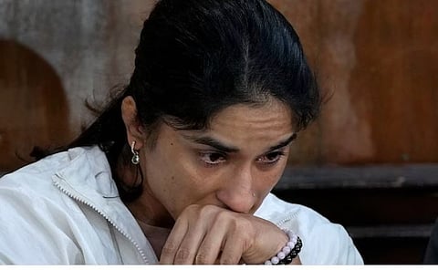 विनेश फोगाटने परत केला ‘खेलरत्न’सह अर्जुन पुरस्कार; बजरंग पुनियाने शेअर केला व्हिडिओ