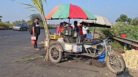 नारायणगाव बायपासला व्यावसायिकांचे अतिक्रमण