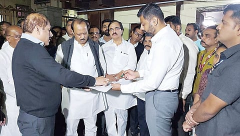 भिडेवाडा स्मारक करताना तज्ज्ञांचा सल्ला घ्या : अजित पवार