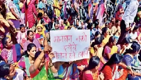 Pimpri News : अंगणवाडी सेविकांचा संप; शहरातील अंगणवाड्या बंद