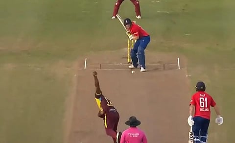 Harry Brook vs Andre Russell : हॅरी ब्रूकने विंडिजच्या जबड्यातून विजय हिसकावला! शेवटच्या 6 चेंडूत 21 धावा फटकावल्या (Video)