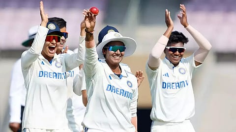 INDW vs AUSW : भारत-ऑस्ट्रेलिया यांच्यात वानखेडे मैदानावर कसोटी सामना