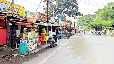 Pimpri News : मॅगी पॉईंट, सहारा पुलावरील दुकाने होणार बंद