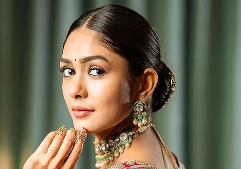 mrunal thakur