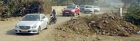 Pune : पानशेतच्या खानापूर पुलाचे काम अर्धवटच