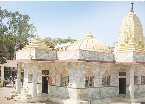 Pimpri News : पोटोबा मंदिर आवारात फ्लेक्स लावण्यास मनाई