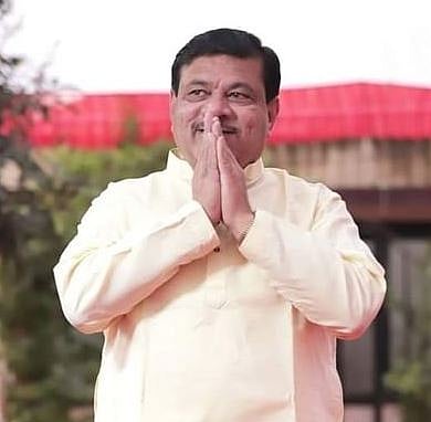 ..तर राजकारण सोडून देईन ; अॅड. प्रताप ढाकणे यांचे राजळे कुटुंबावर टीकास्त्र