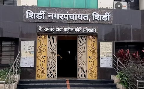 शिर्डीत घाण करणार्यांनो, आता सावधान !