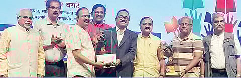 साहित्य संमेलनाच्या मांडवासमोरच विद्रोहीचा मांडव गरजेचा आहे का? डॉ. शोभणे यांचा सवाल