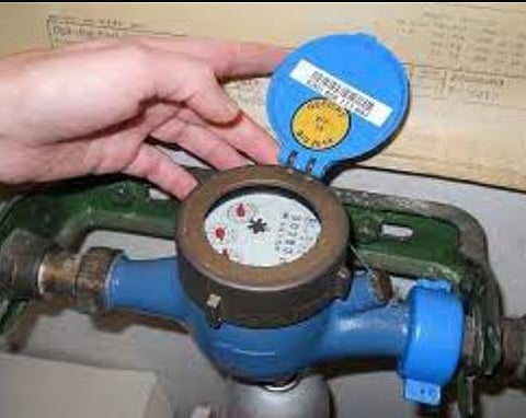 Pune News : पाणी सोडणारे वॉलमन ‘वसुली भाई’च्या भूमिकेत