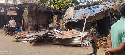 डोंबिवलीत रस्त्याला अडथळा ठरणारी अतिक्रमणे भुईसपाट