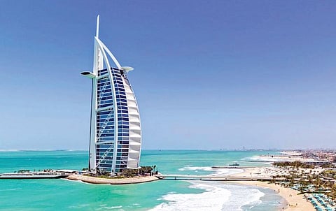 जगातील एकमेव ‘10 स्टार’ हॉटेल!