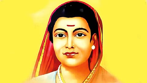 ज्ञानज्योती सावित्रीबाई फुले : क्रांतीची धगधगती मशाल
