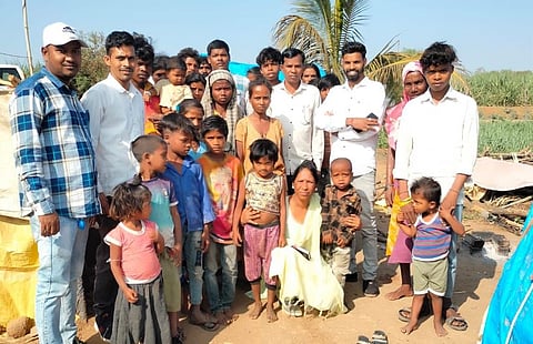 मोखाडा – जव्हार येथे डांबून ठेवलेल्या 12 मजुरांसह 13 बालकांची सातार्यातून सुटका