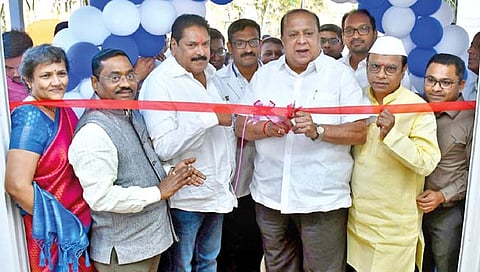 रुग्णसेवा करताना तक्रारी येऊ देऊ नका : हसन मुश्रीफ