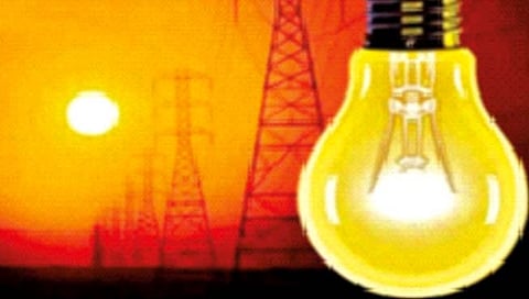 नाशिक शहरात अघोषित भारनियमन, विनासूचना वीज पुरवठा खंडीत; नागरिक उकाड्याने हैराण