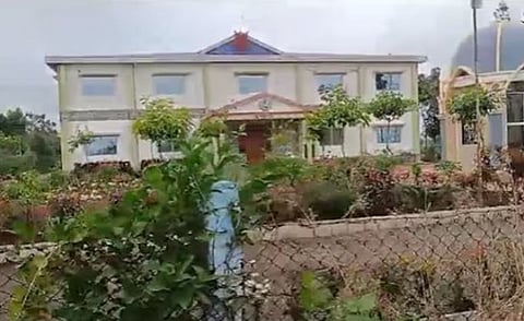 मध्य प्रदेशातील भोपाळमधील बेकायदेशीर बालगृह. येथील 26 मुली बेपत्ता झाल्या आहेत.