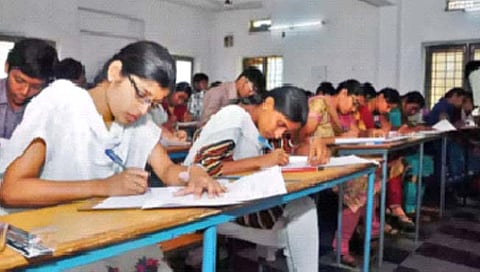 शिक्षण : चिंता शैक्षणिक आरोग्याची