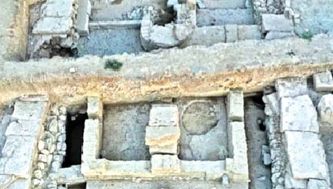 ग्रीसमध्ये सापडले 2700 वर्षांपूर्वीच्या मंदिराचे अवशेष