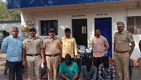 Nashik Crime : तीन चोरट्यांकडून १६ मोटरसायकली हस्तगत, नांदगाव पोलिसांची कारवाई