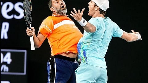 देशातील टेनिसप्रेमींसाठी लक्षवेधी ठरलेल्या यंदाच्या ऑस्ट्रेलियन ओपनच्या पुरुष दुहेरीच्या अंतिम सामन्यात भारताच्या रोहन बोपण्णा आणि ऑस्ट्रेलियाच्या मॅथ्यू एबडेन यांनी बाजी मारली.