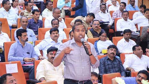 जळगाव : ड्रग्स रॅकेट धंद्यांवर कारवाई करा ; आमदारांची डीपीडीसीच्या बैठकीत मागणी