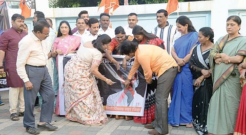 Pimpari : राष्ट्रवादीचे आमदार आव्हाड यांच्याविरोधात भाजप आक्रमक