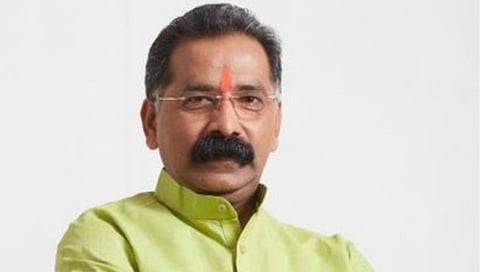 रत्नागिरी : आमदार राजन साळवी यांच्यासह पत्नी आणि मुलावर गुन्हा दाखल