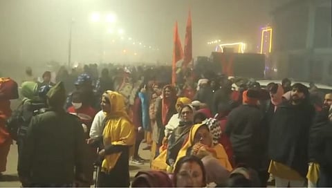 अयोध्येत राम भक्तांची लाट