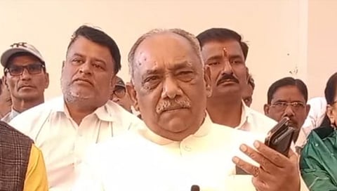 ओबीसी आरक्षणाला धक्का नसल्याने मुंबईत जाण्याची गरज नाही : बबनराव तायवाडे