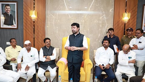 Sanjay Bansode : पालकमंत्री बनसोडे यांची आमदार गुट्टे यांच्या निवासस्थानी सदिच्छा भेट