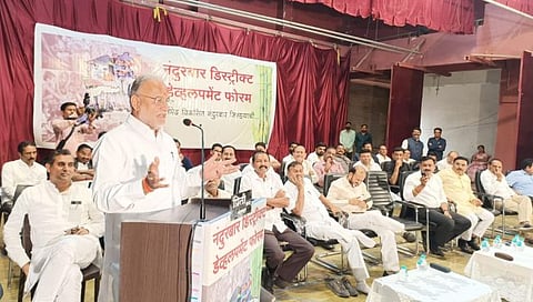 Dr. Vijay Kumar Gavit : भाजपचे मंत्री डॉ. गावित परिवाराविरोधात शिंदे गटासह सर्वपक्षीय नेते एकवटले