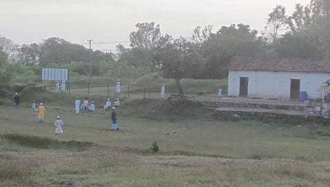 Pawangad : पावनगडावरील अनधिकृत मदरसा हटवला