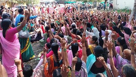 छत्रपती संभाजीनगर : अंगणवाडी सेविका, मदतनीस मागण्यांवर ठाम